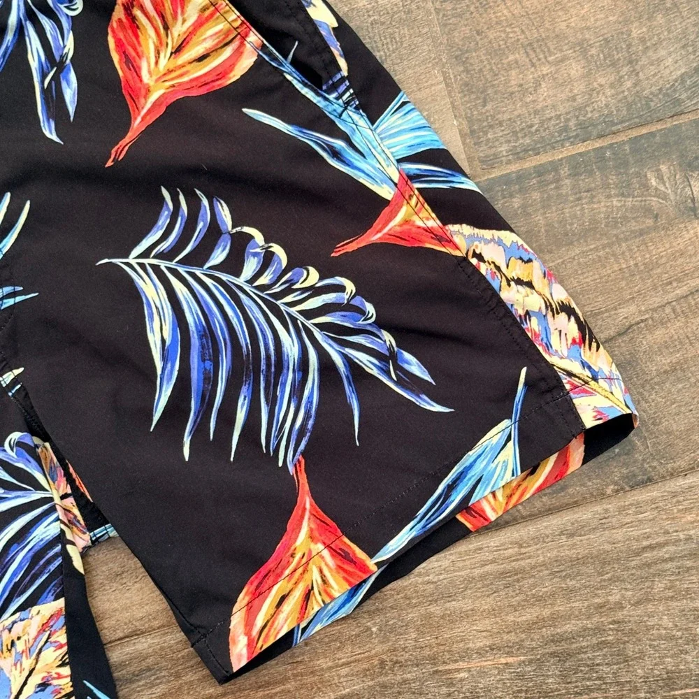 Onia Men's Calder Tropical Leaf Print 6